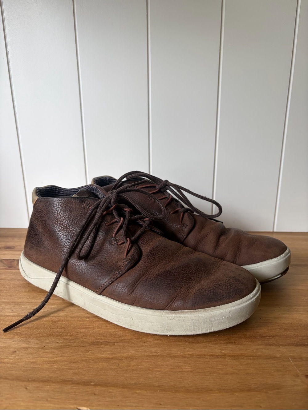 OluKai Nana Hele Chukka Boots Men’s Size 10 Brown Leather